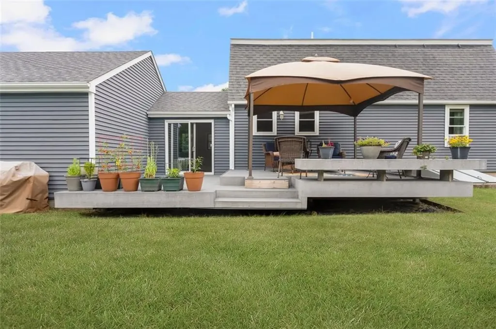 73 Laurel Road Charlestown RI 02813