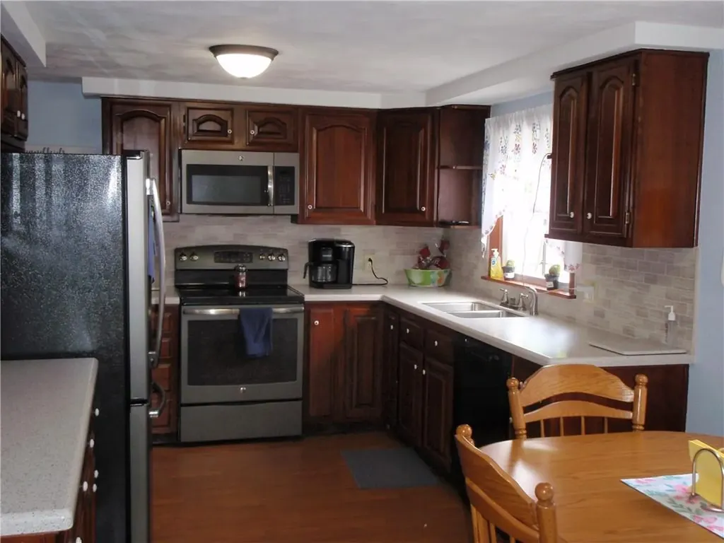 55 Maude Avenue Coventry RI 02816
