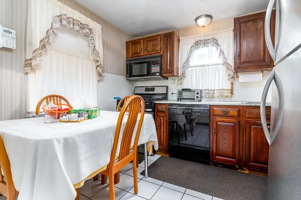 231 Grace Street Cranston RI 02910