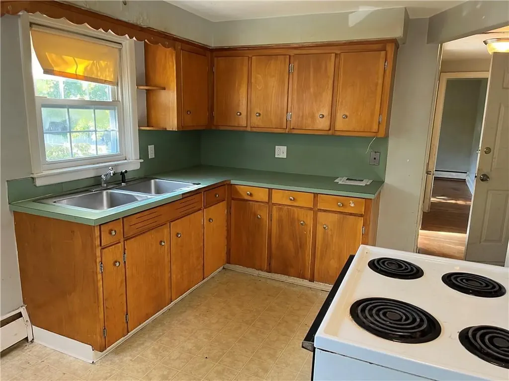 153 Oswald Street Pawtucket RI 02861