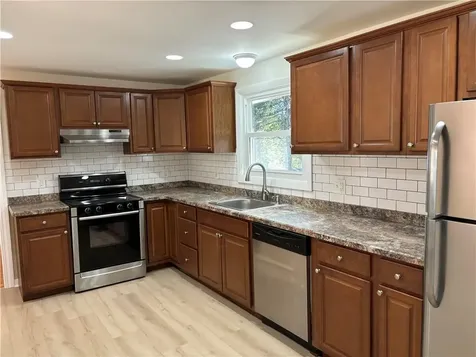 131 Pinecrest Drive Pawtucket RI 02861