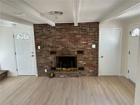 131 Pinecrest Drive Pawtucket RI 02861