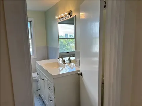 131 Pinecrest Drive Pawtucket RI 02861