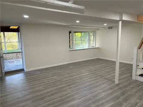 131 Pinecrest Drive Pawtucket RI 02861