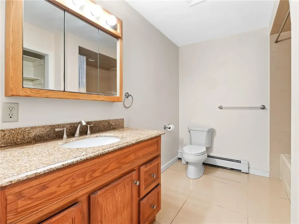 1 Vineland Drive Barrington RI 02806