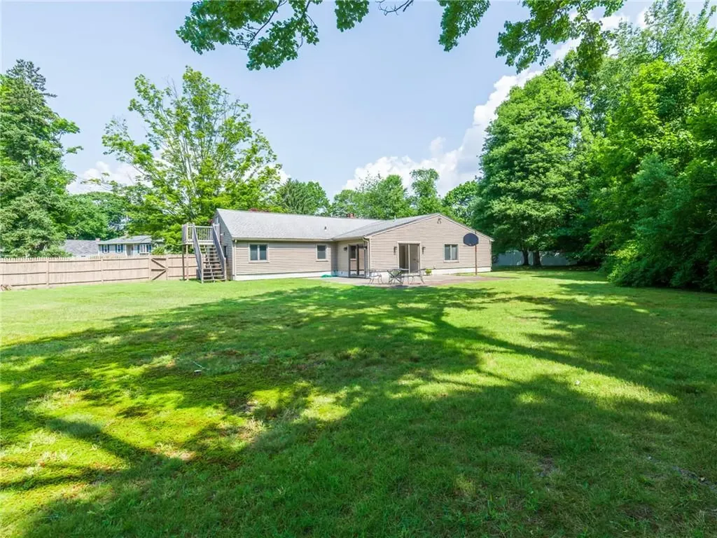 1 Vineland Drive Barrington RI 02806