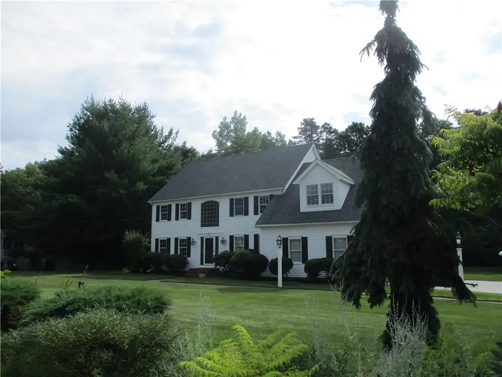 8 Frederick Lane Cumberland RI 02864