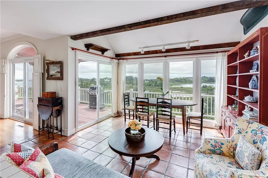 25 Ocean Heights Road Newport RI 02840