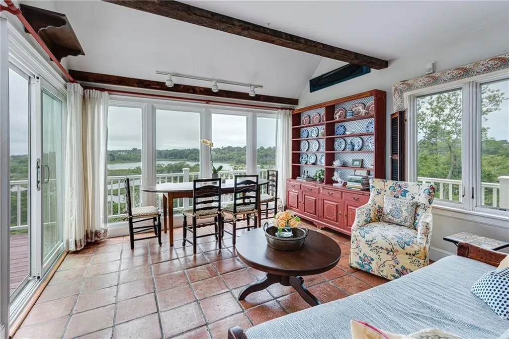 25 Ocean Heights Road Newport RI 02840