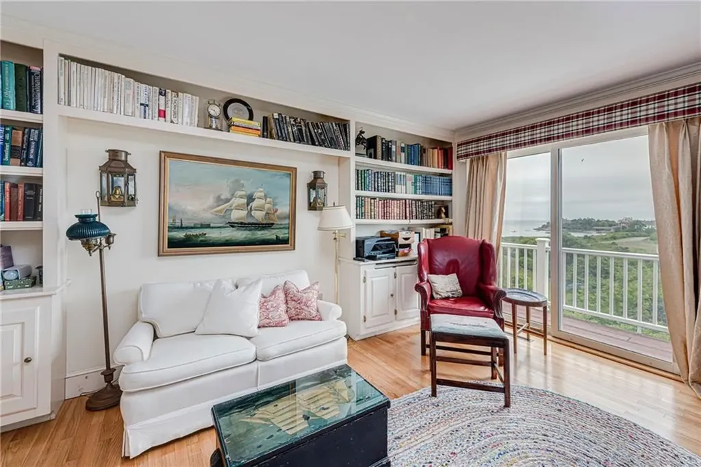 25 Ocean Heights Road Newport RI 02840