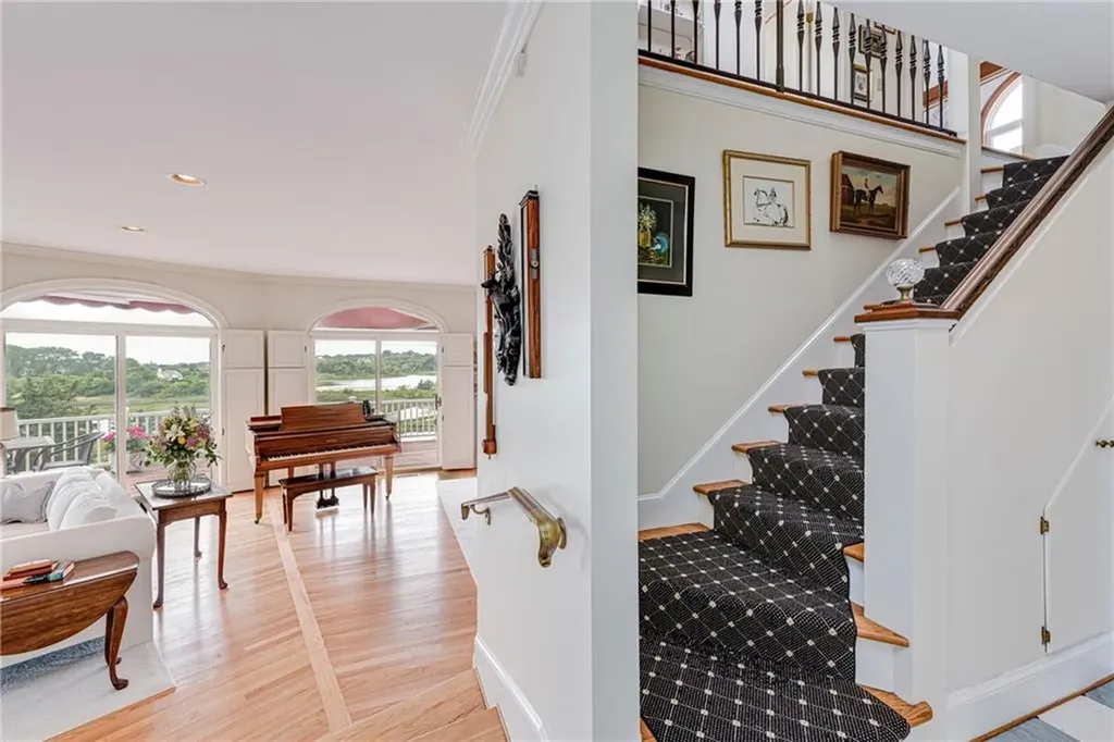 25 Ocean Heights Road Newport RI 02840