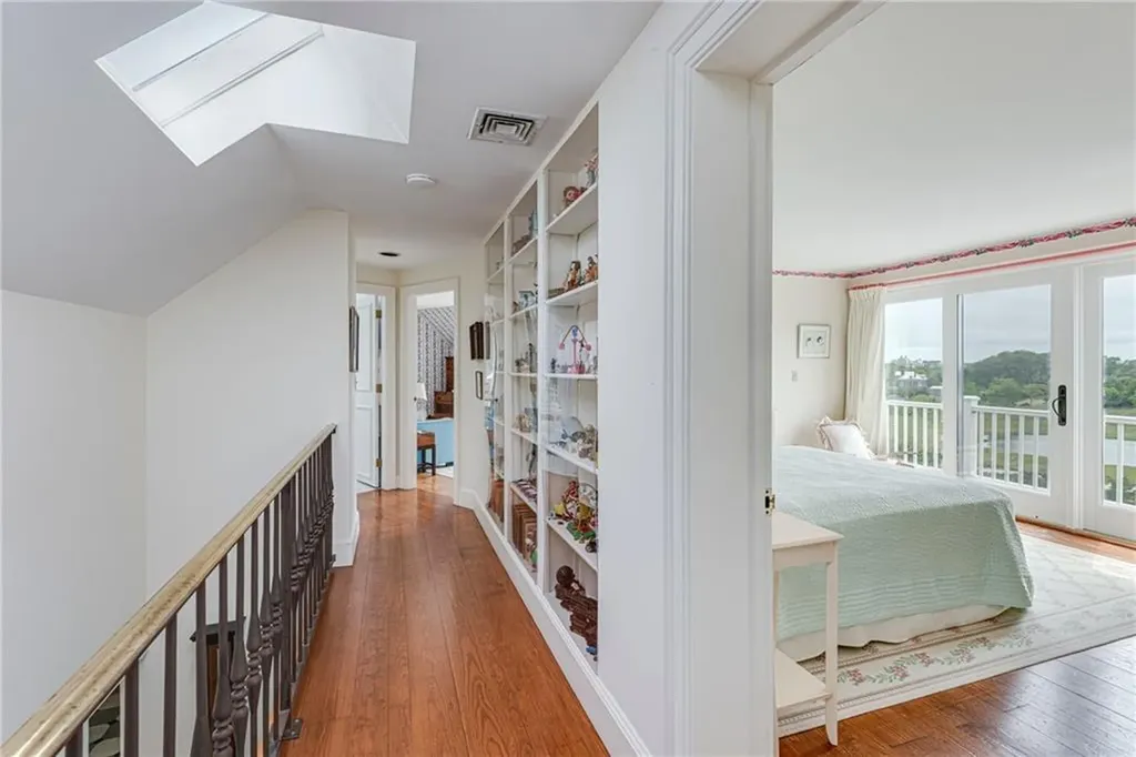 25 Ocean Heights Road Newport RI 02840