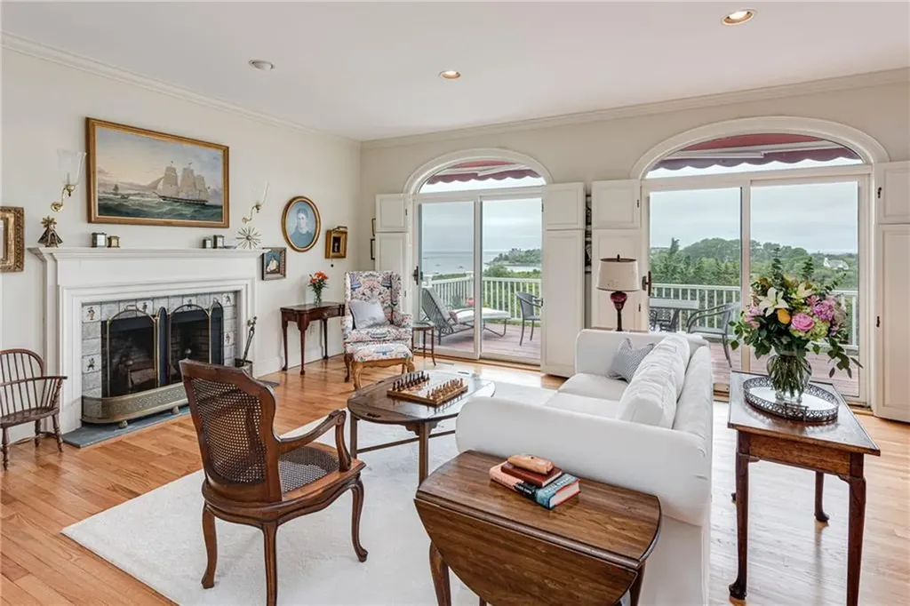 25 Ocean Heights Road Newport RI 02840