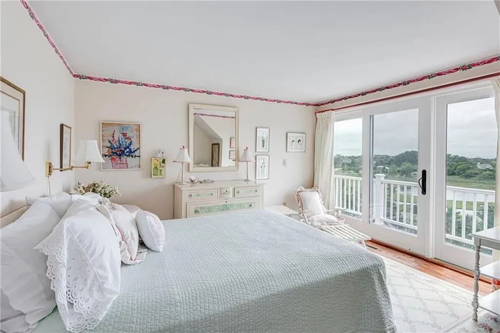 25 Ocean Heights Road Newport RI 02840