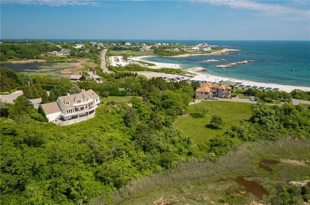25 Ocean Heights Road Newport RI 02840