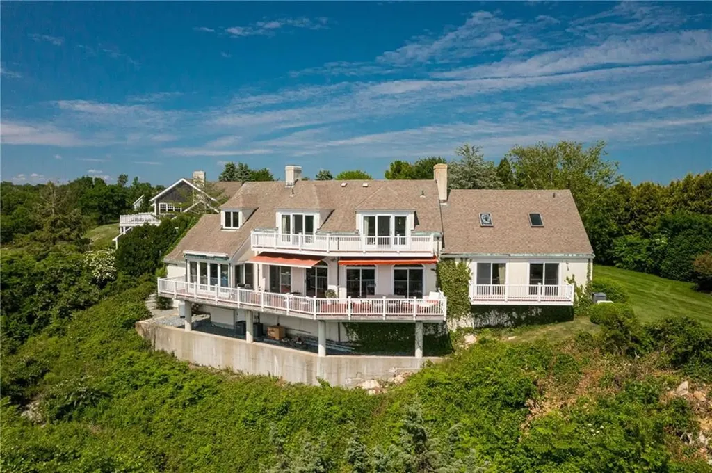 25 Ocean Heights Road Newport RI 02840