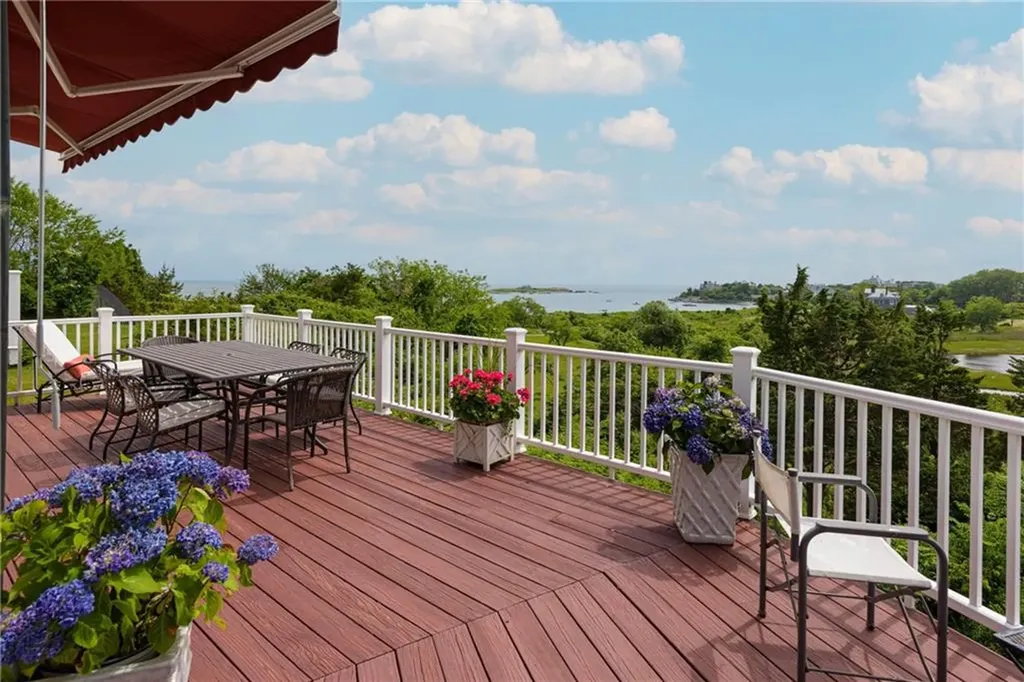 25 Ocean Heights Road Newport RI 02840