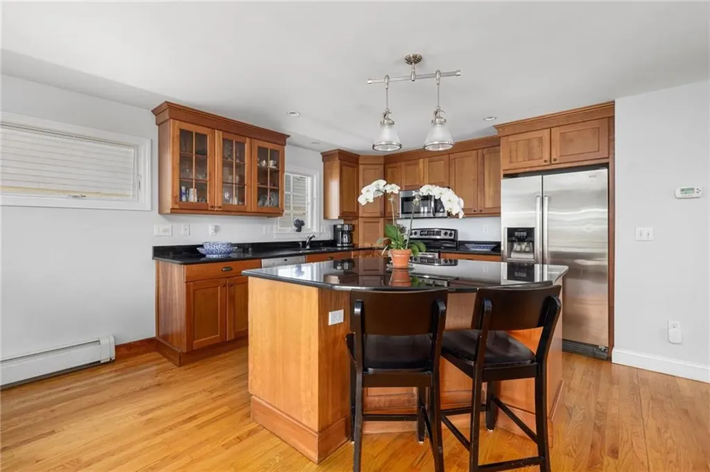 98 Tuckerman Avenue Middletown RI 02842