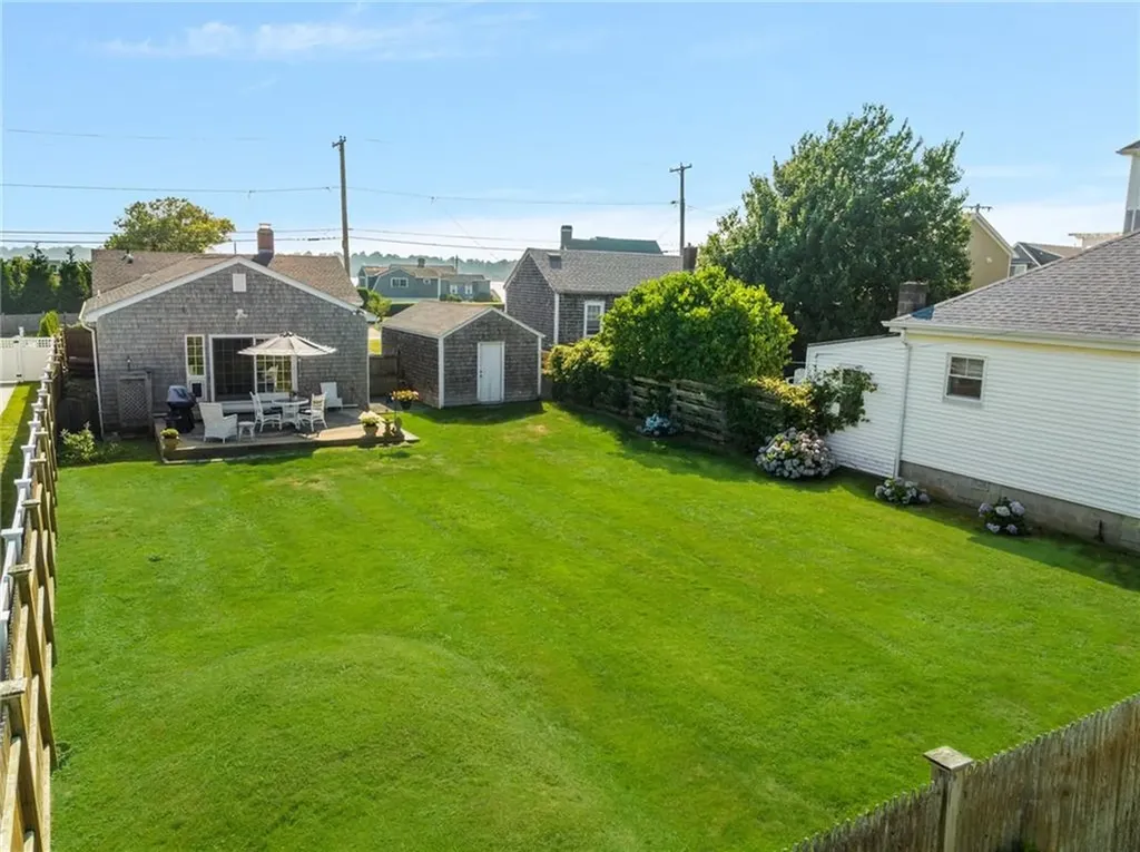 98 Tuckerman Avenue Middletown RI 02842