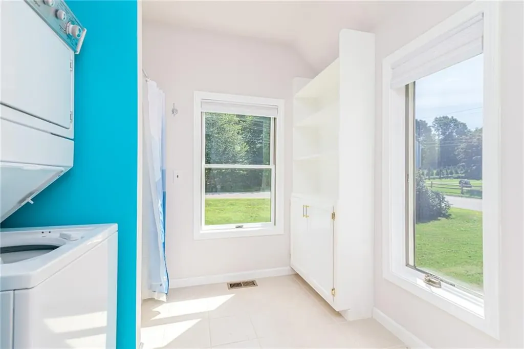 66 Sloop Street Jamestown RI 02835