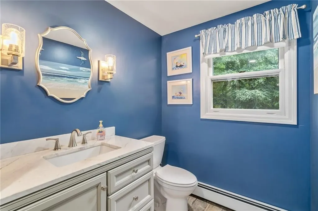 15 Carmina Circle Cranston RI 02921