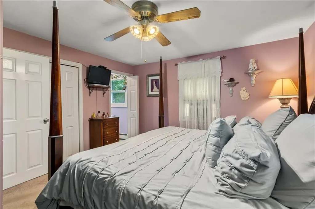 15 Carmina Circle Cranston RI 02921