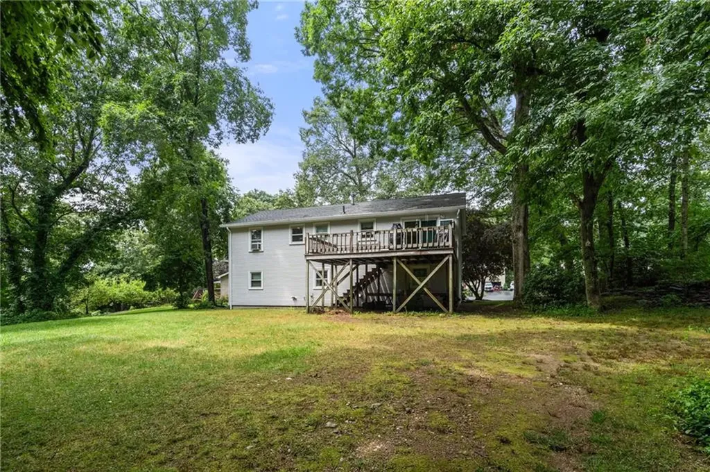 15 Carmina Circle Cranston RI 02921
