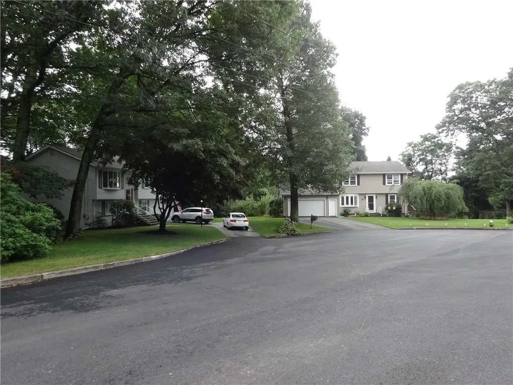 15 Carmina Circle Cranston RI 02921