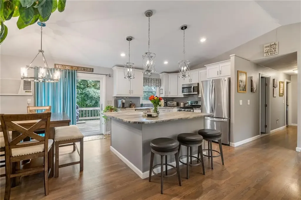 15 Carmina Circle Cranston RI 02921