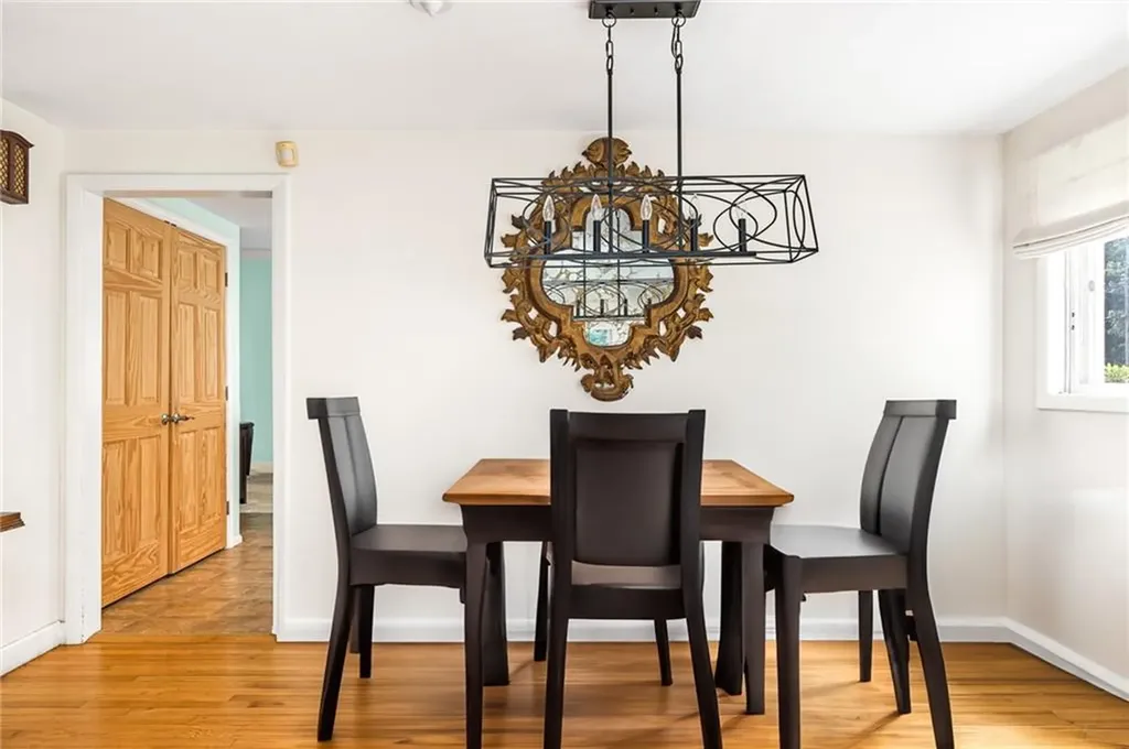 15 Candle Hill Court Warwick RI 02886