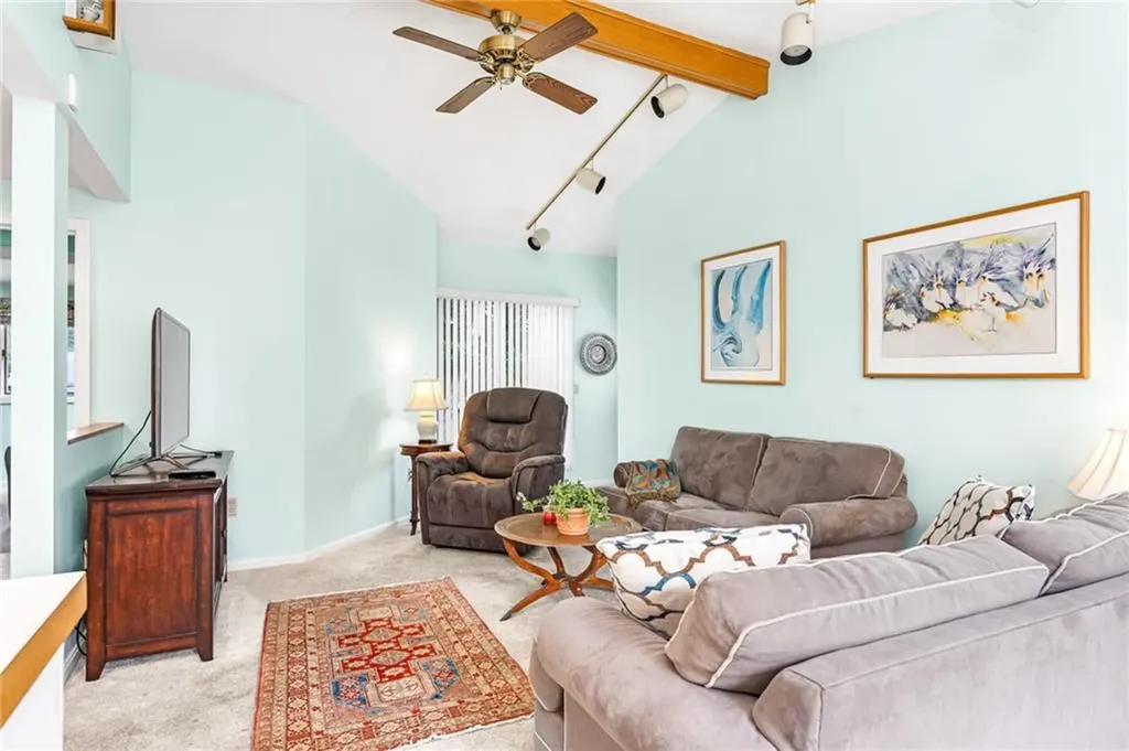 15 Candle Hill Court Warwick RI 02886