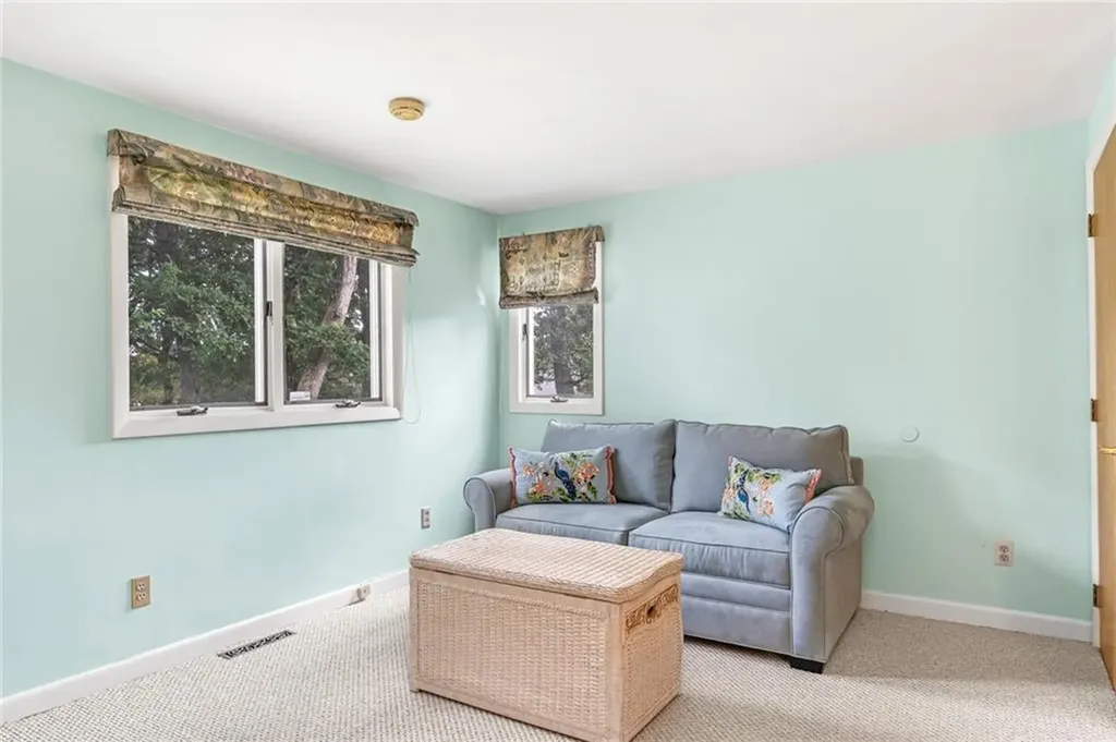 15 Candle Hill Court Warwick RI 02886