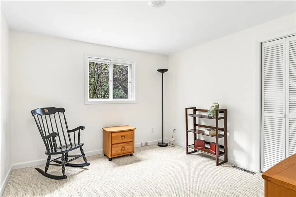 15 Candle Hill Court Warwick RI 02886