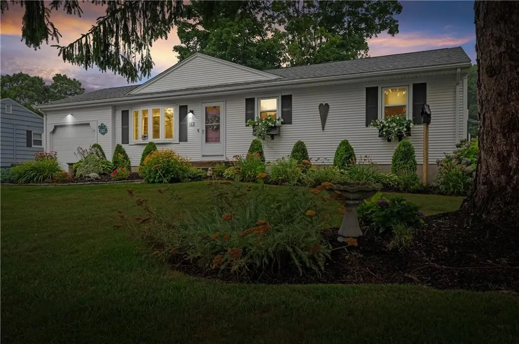 78 Massachusetts Avenue Cumberland RI 02864