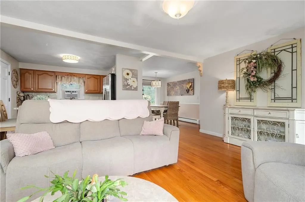 78 Massachusetts Avenue Cumberland RI 02864