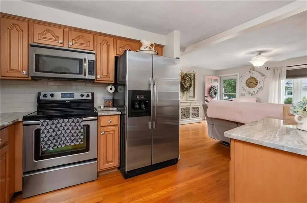 78 Massachusetts Avenue Cumberland RI 02864