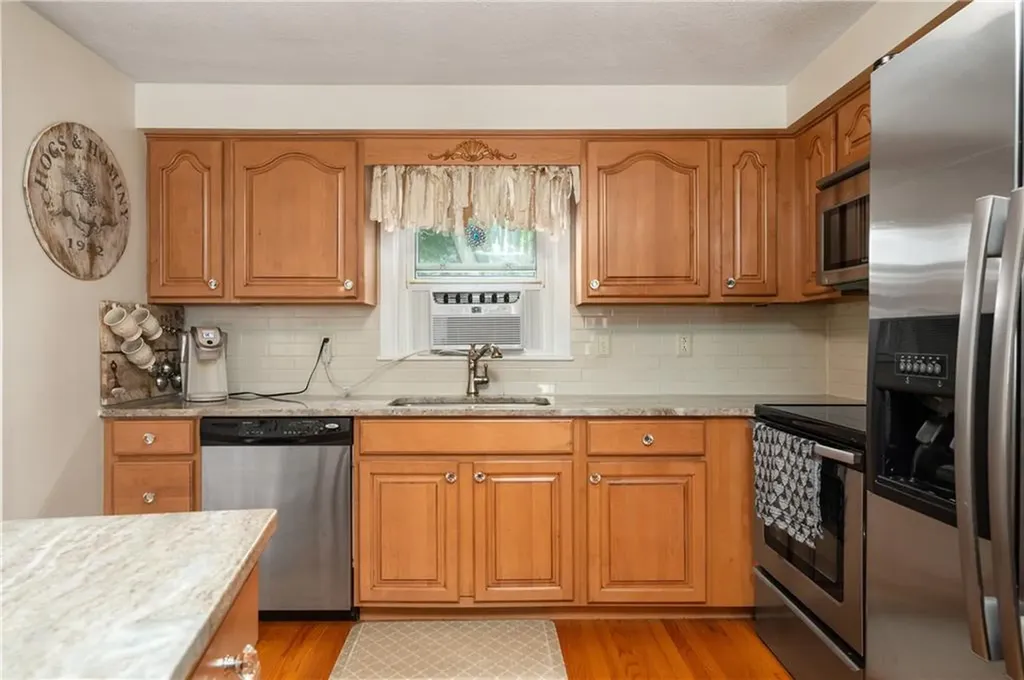 78 Massachusetts Avenue Cumberland RI 02864