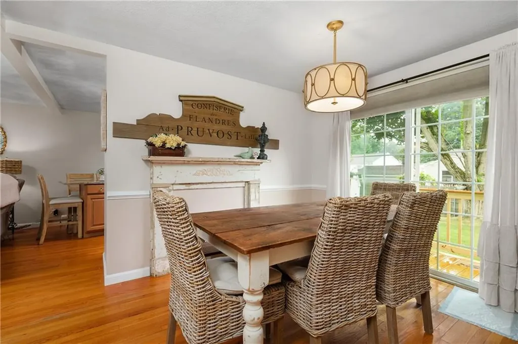 78 Massachusetts Avenue Cumberland RI 02864