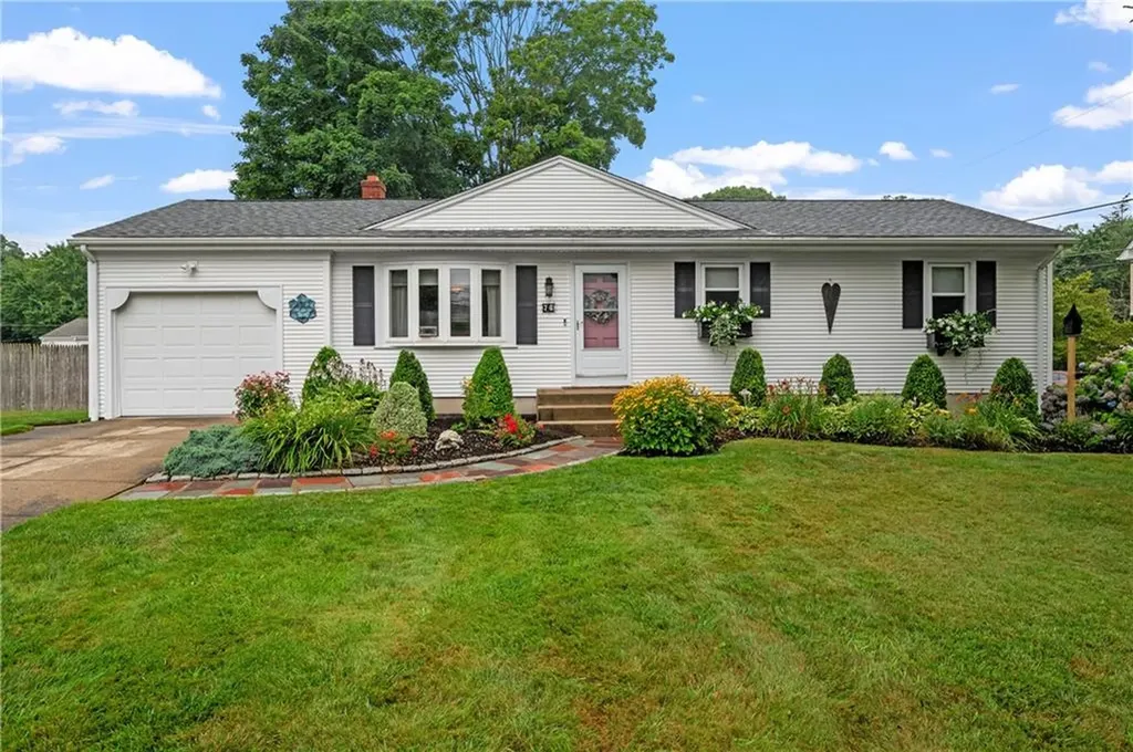 78 Massachusetts Avenue Cumberland RI 02864