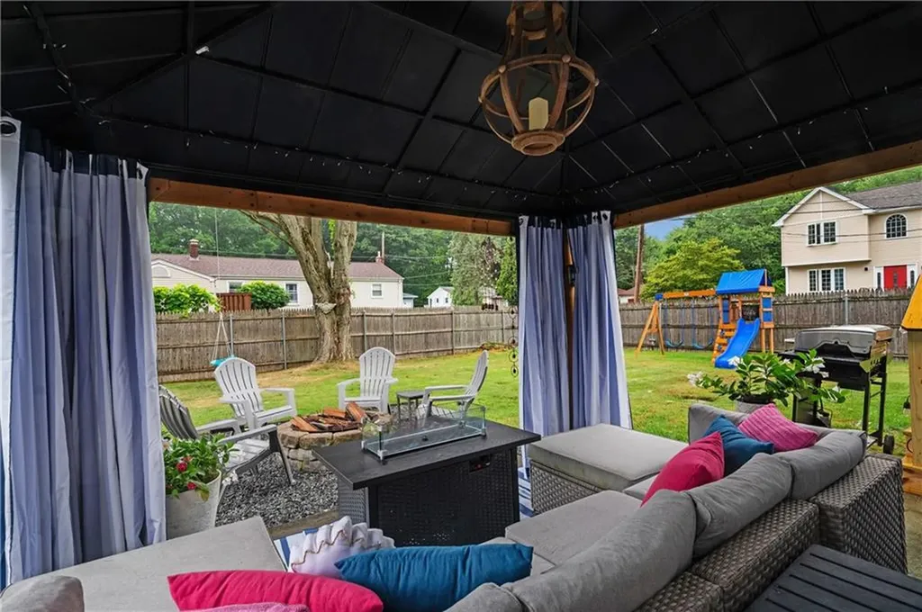 78 Massachusetts Avenue Cumberland RI 02864