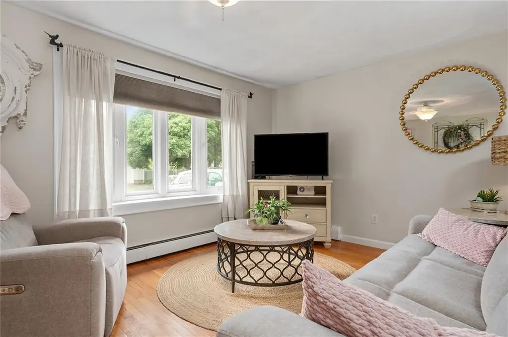 78 Massachusetts Avenue Cumberland RI 02864
