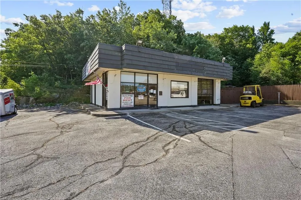 270 Putnam Pike Smithfield RI 02917
