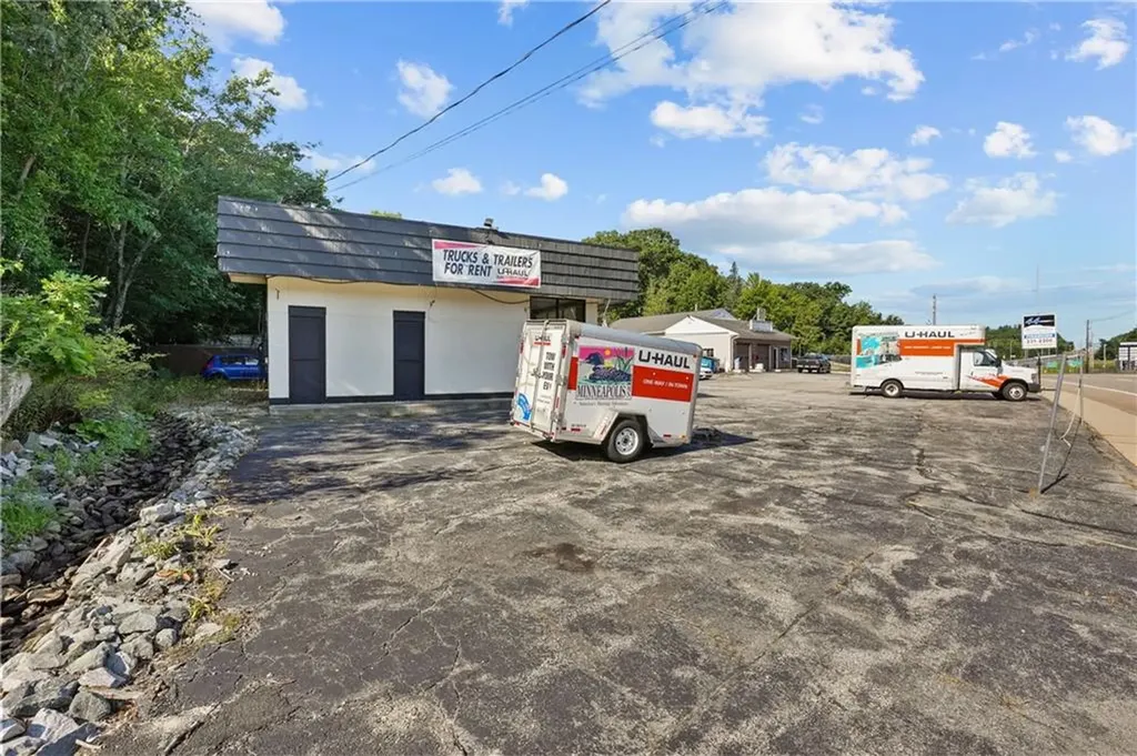 270 Putnam Pike Smithfield RI 02917