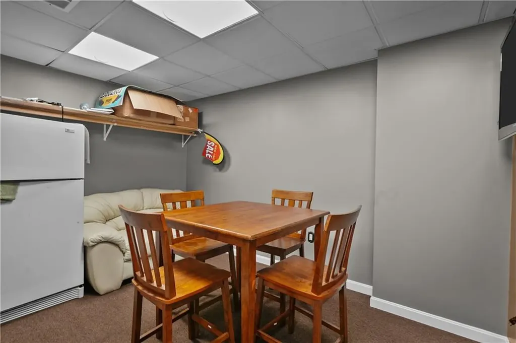 270 Putnam Pike Smithfield RI 02917