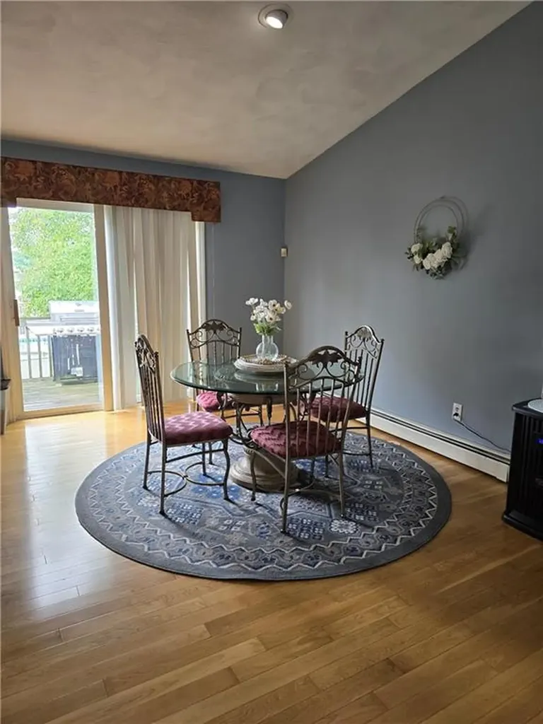 12 Barnes Avenue Johnston RI 02919