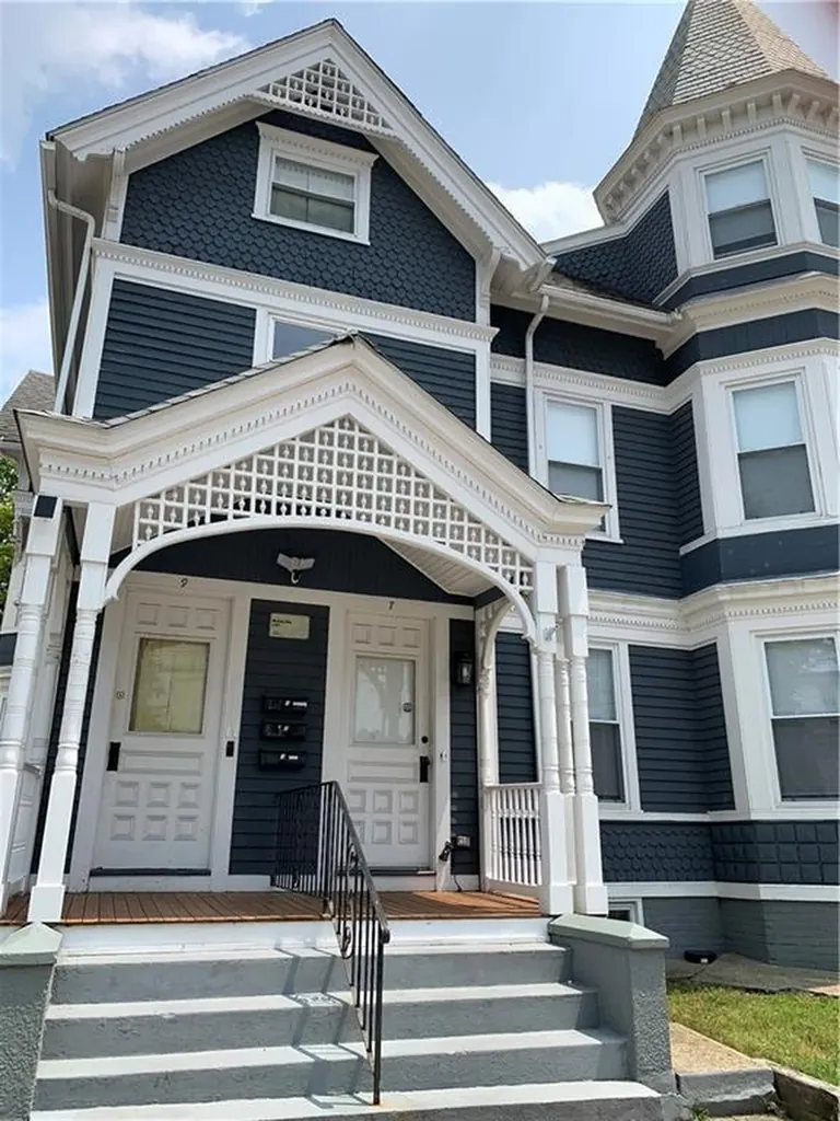 7 Summer Street Woonsocket RI 02895