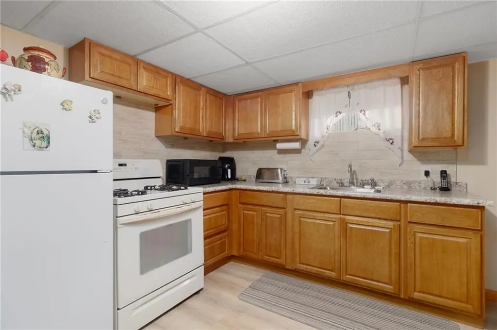 45 Biltmore Avenue Providence RI 02908