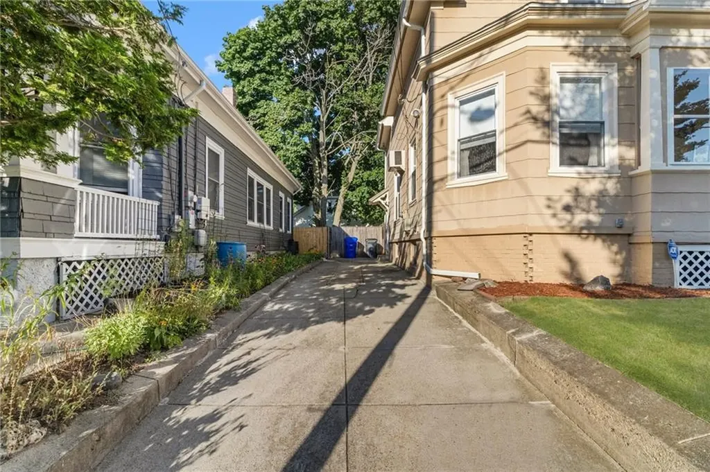 45 Biltmore Avenue Providence RI 02908