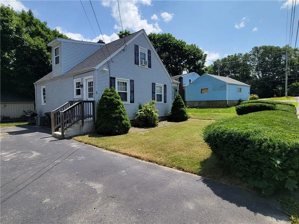 5 Gilles Street Coventry RI 02816