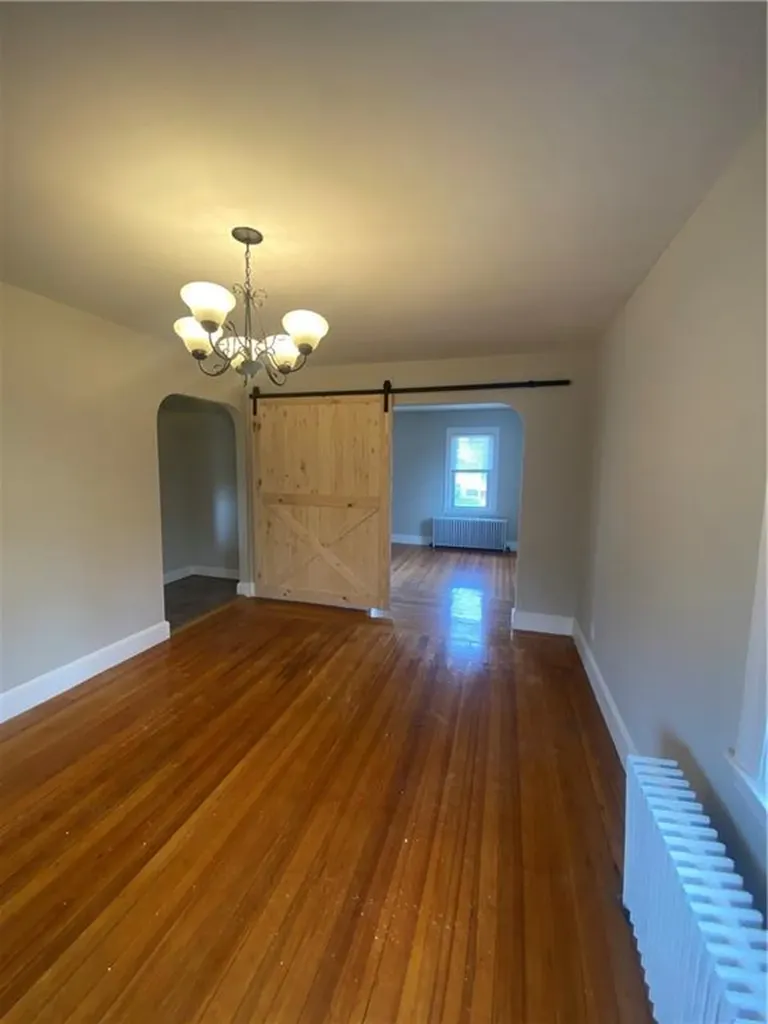 302 Maple Avenue Barrington RI 02806
